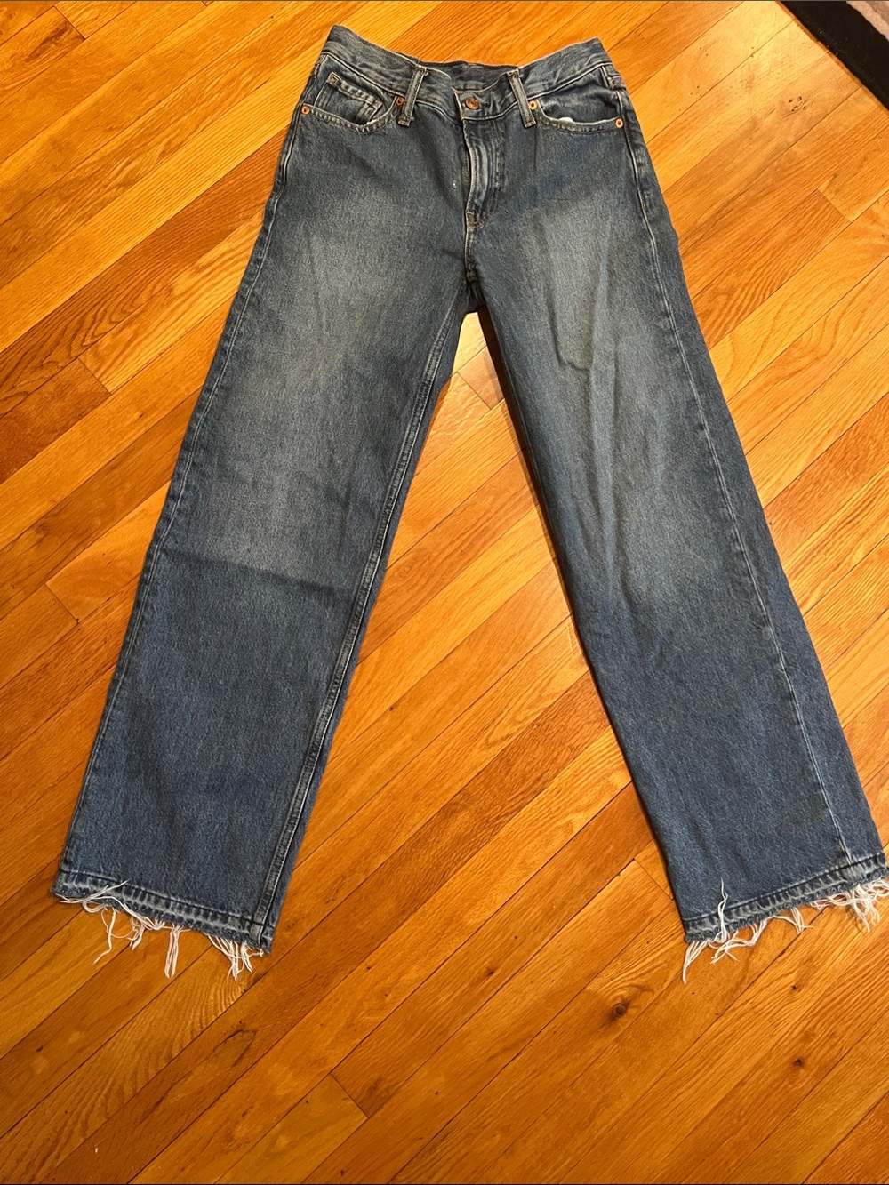 Gap Women’s Blue Straight-Leg Jeans